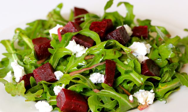 Arugula Salad with Beets and Goat Cheese Photo Credit: www.cleananddeliciousmeals.com