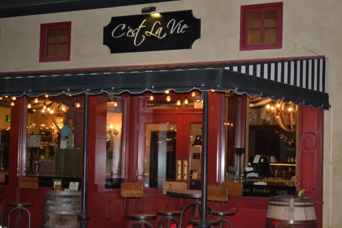 C'est La Vie cafe and gift shop.