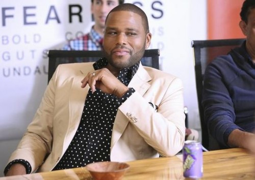 ANTHONY ANDERSON SIGNS MULTI-YEAR DEAL TO CONTINUE AS HOST FOR THE NAACP IMAGE AWARDS