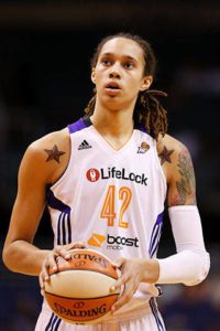 54a318df1c459_-_elle-01-brittney-griner-mdn-mdn