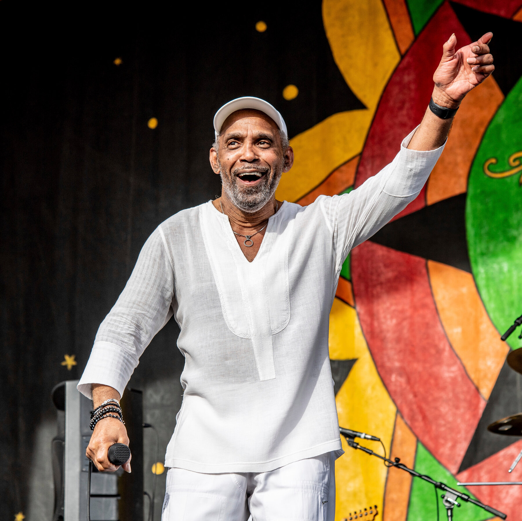 Legendary R&B Singer Frankie Beverly has passed away at 77 | The ...